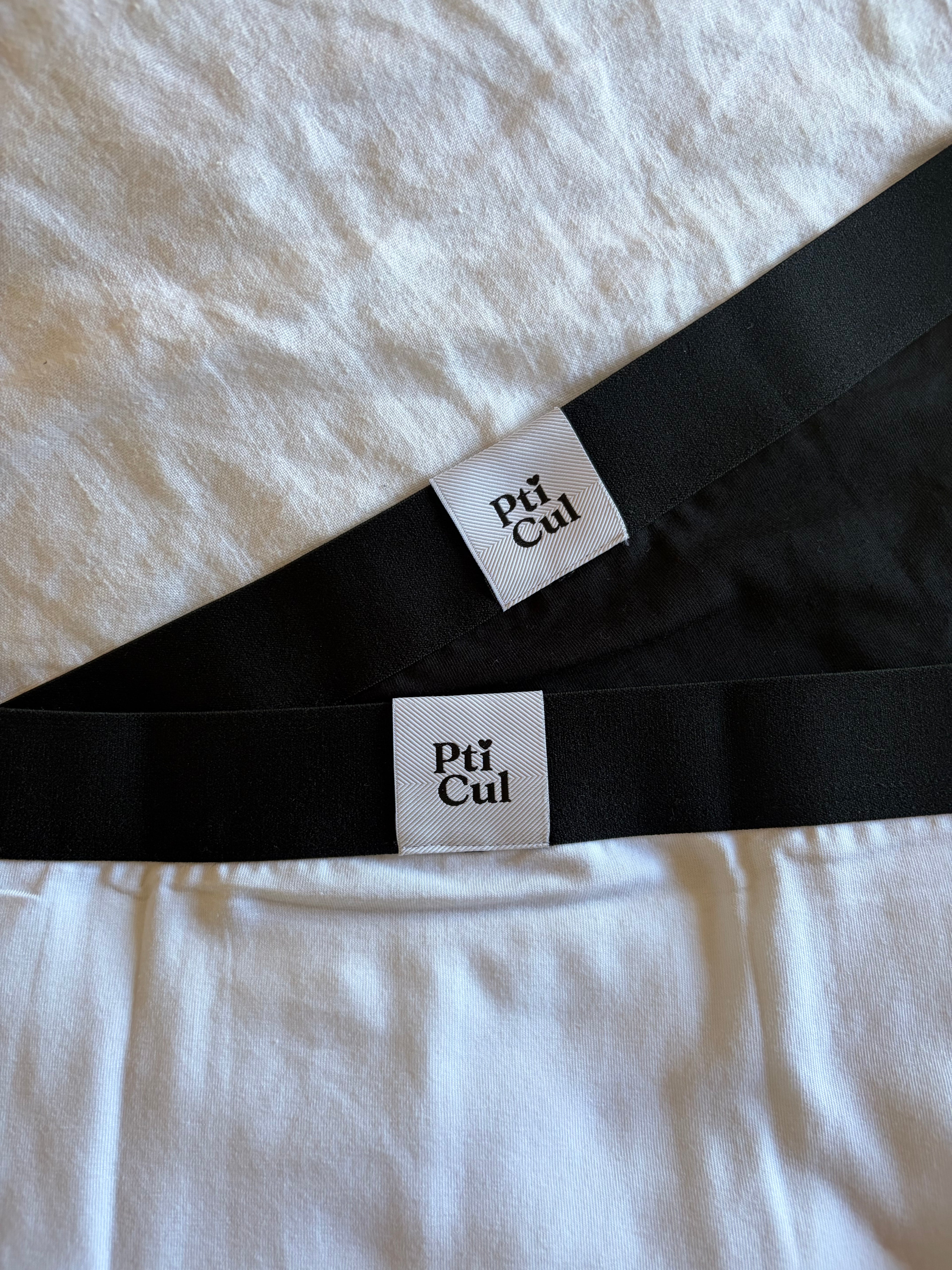 Packaging Pti' Cul avec étiquettes signature
